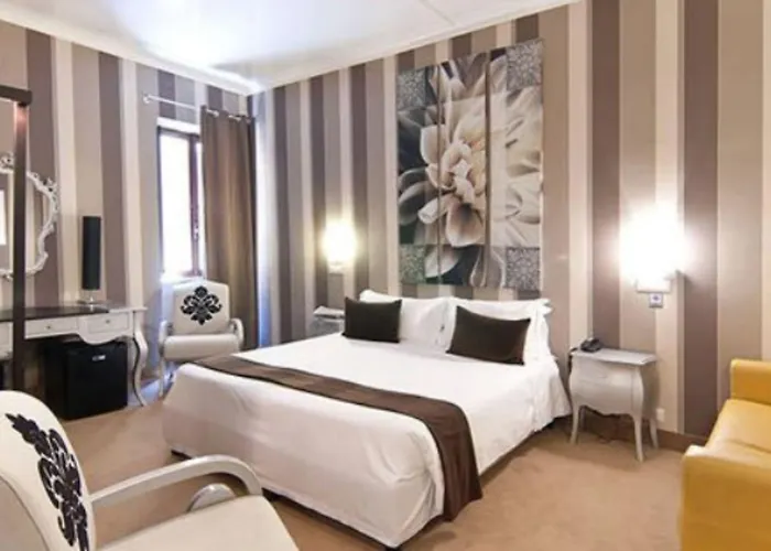 Royal Palace Luxury Hotel 4*